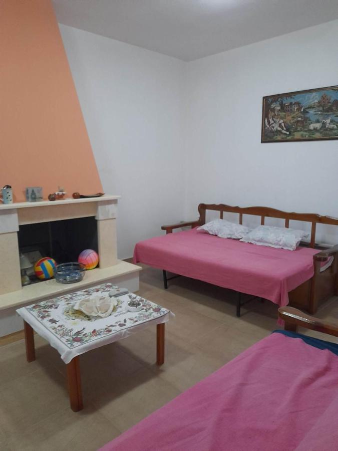 Nafsika Appartement *